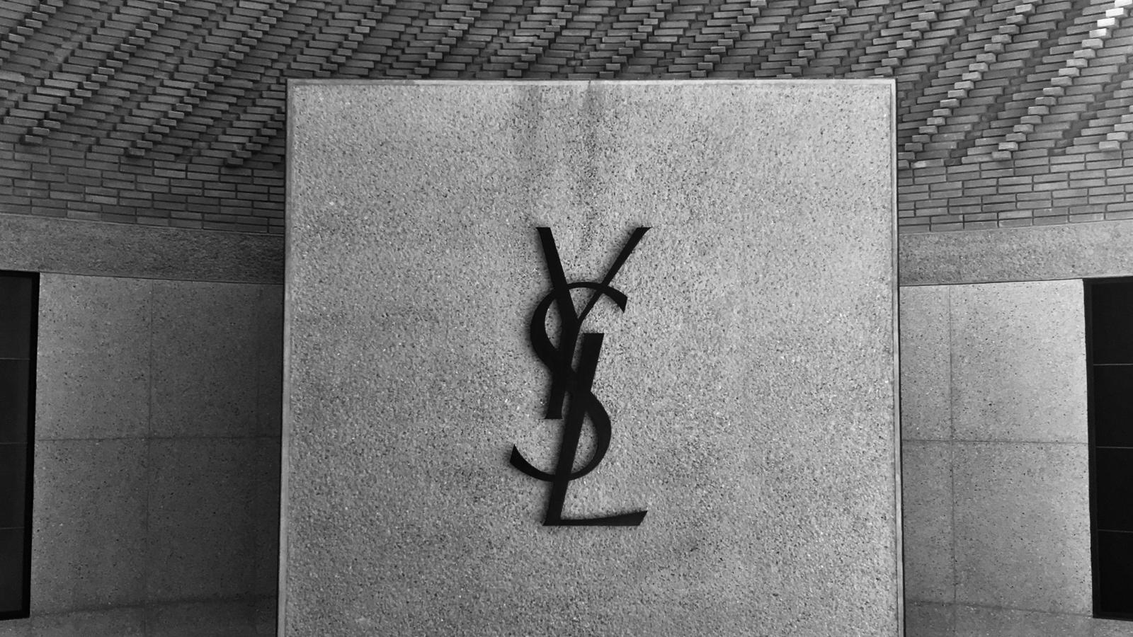An extraordinary anniversary exhibition: Yves Saint-Laurent at the Museums